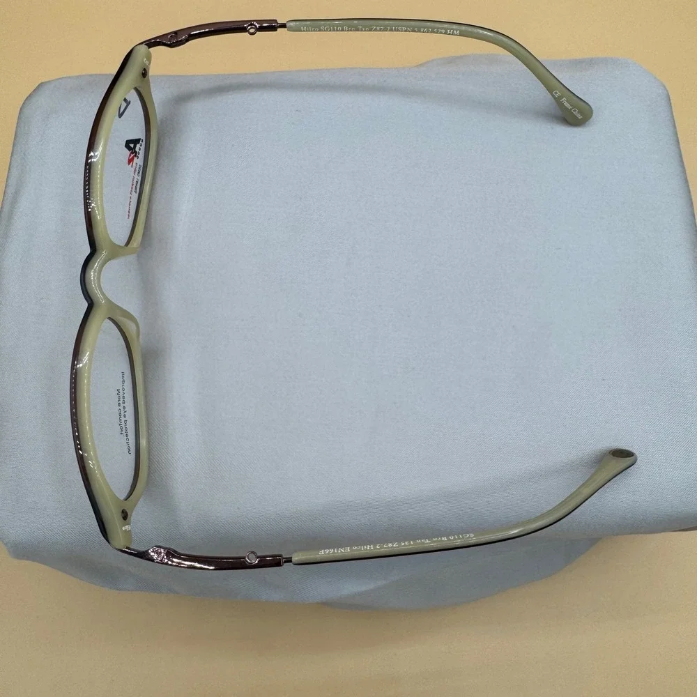 Hilco A2 High Impact Eyewear Frames Brown Tan Oval SG110‎ 49-18-135 NOS New